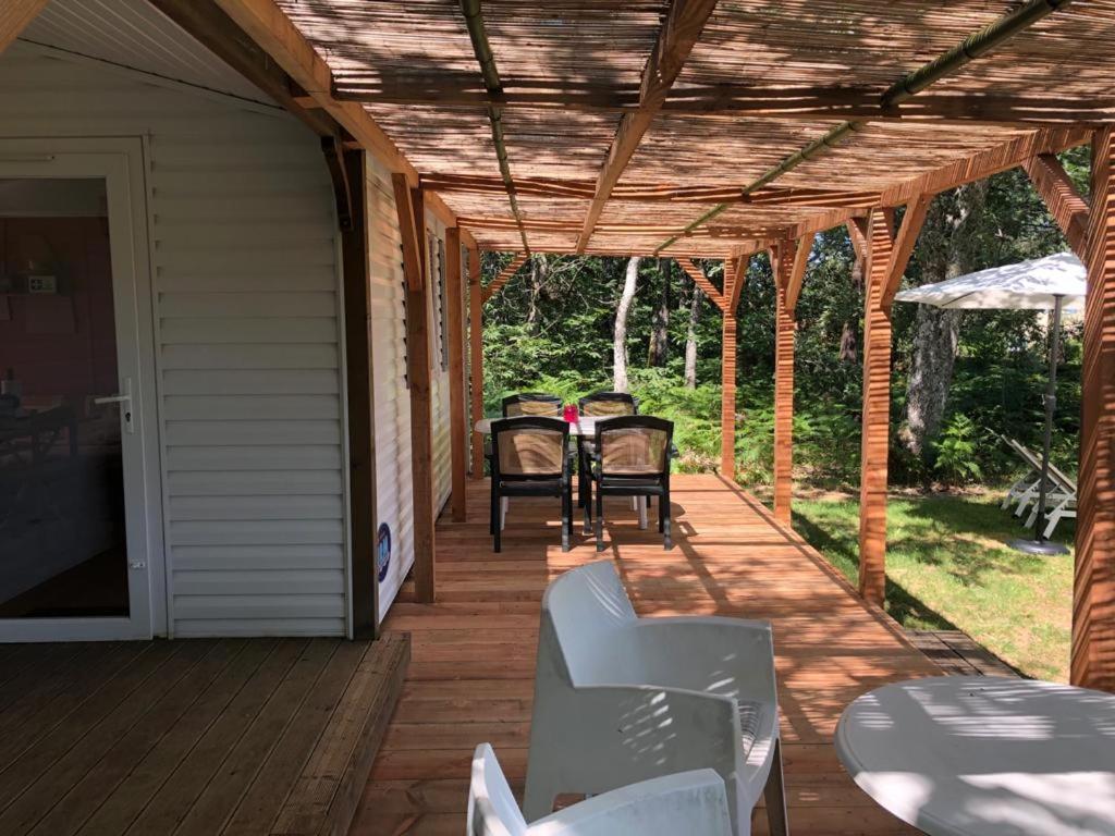 Les Cabanes De Rouffignac别墅 外观 照片